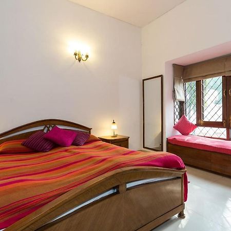 Eleven Bed & Breakfast New Delhi Bagian luar foto