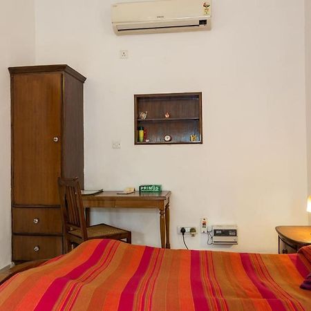 Eleven Bed & Breakfast New Delhi Bagian luar foto