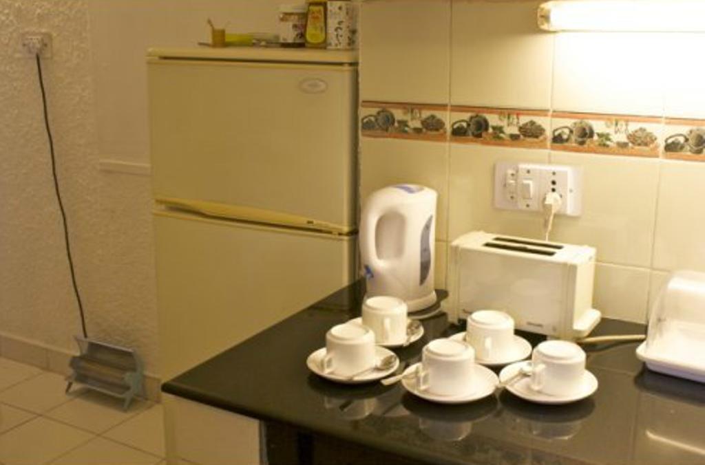 Eleven Bed & Breakfast New Delhi Bagian luar foto